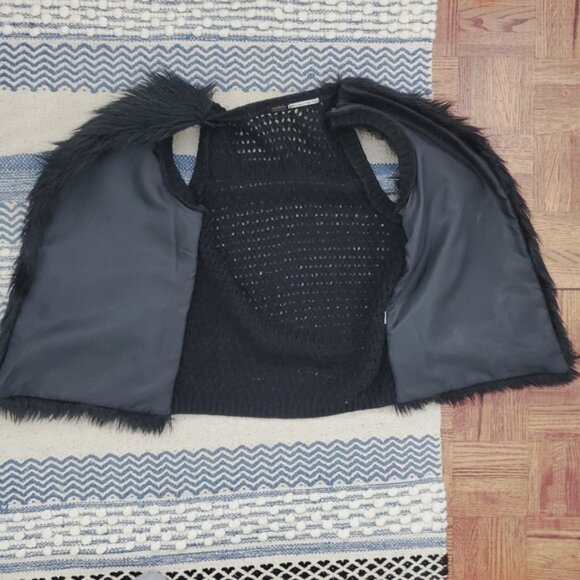 POOF Vintage Black Faux Fur Vest With Back Knitted Design - Picture 10 of 15